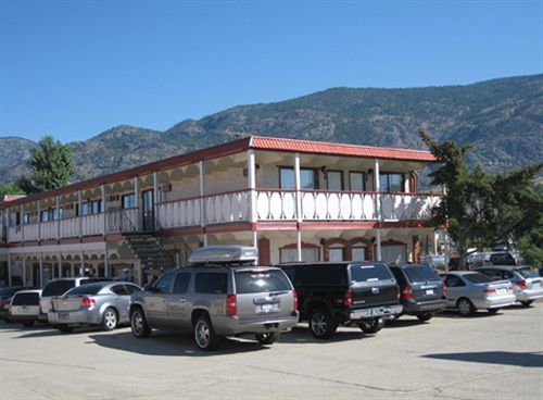 Spanish Fiesta Resort Osoyoos Exterior photo